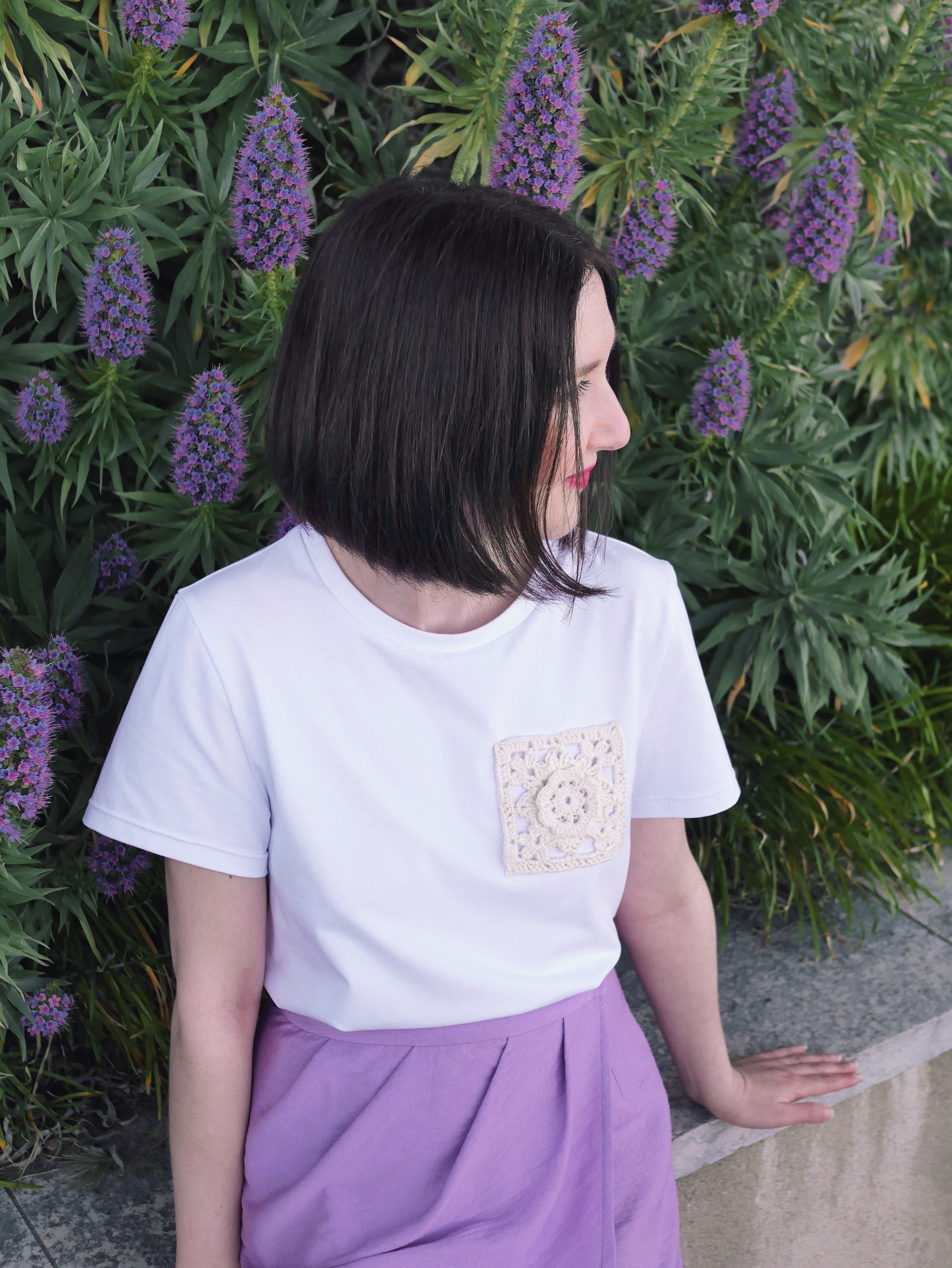 T-shirt Florea porté, patron de couture et crochet femme niveau débutant - Volantée Couture